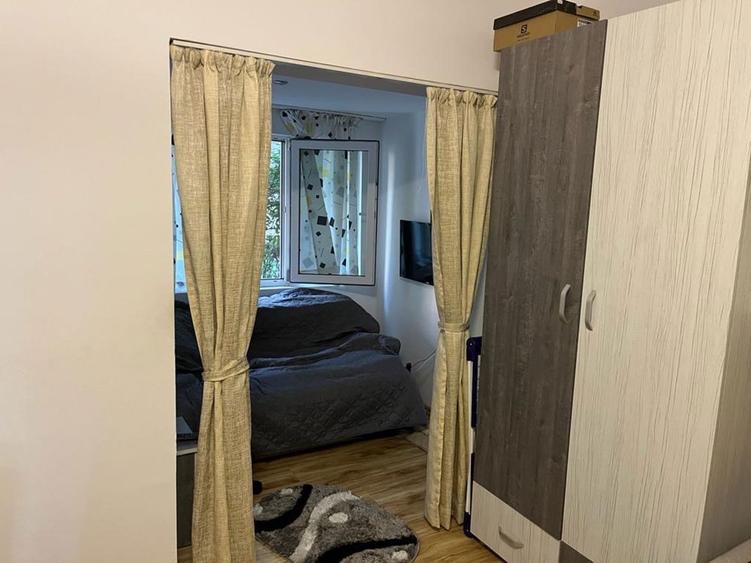 Inchiriez garsoniera - 6