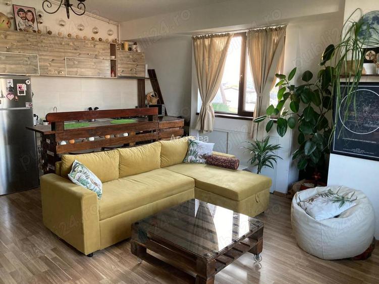 Proprietar, vand apartament 2 camere decomandat, mansarda, zona Bucuresti Noi, Damaroaia,Casa Presei