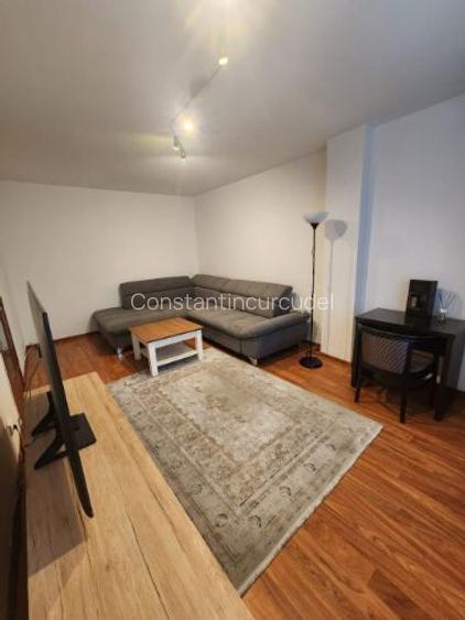 Închiriez apartament cu 3 camere in Brașov l, B-dul Grivitei