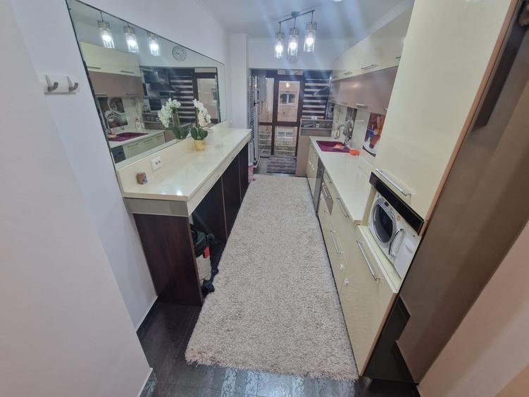 Tomis Nord- 2 camere decomandate 75mp, mobilat, etaj 2, bloc 2010 constructie - 12