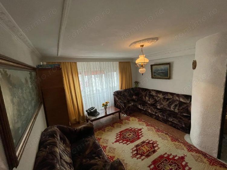 Vand apartament 2 camere decomandat Oras Navodari - 3