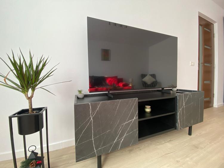 Drumul Taberei ,Valea Rosie,renovat nou 2026,mobila  noua,metrou este la  5 min. - 4