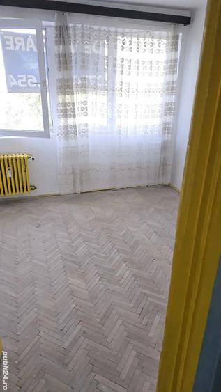 Direct proprietar vand ap.3 camere in Titan, renumitul bloc POTCOAVA - 3