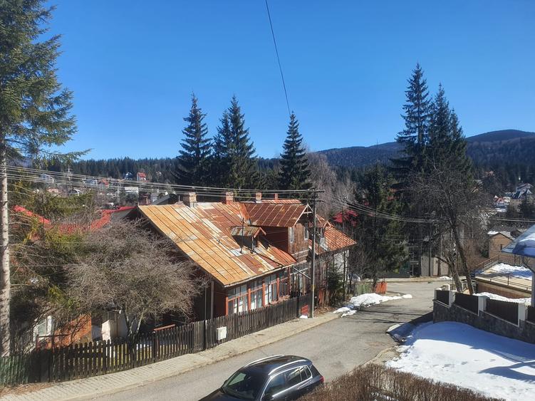 Va oferim spre vanzare aprtament 3 camere et1, zona centrala Predeal - 12