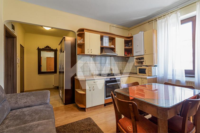 Garsonieră spatioasa - 48mp utili - Pietonala Racadau - parcare+gradina - 2