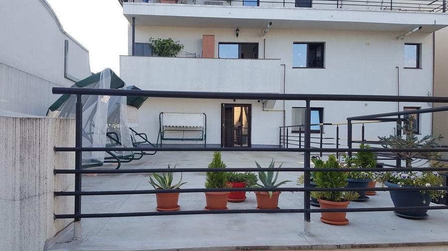 Garsoniera / studio de inchiriat in casa/vila zona case Banat - 2