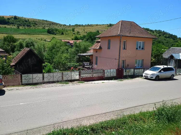 Vand casa cu gradina de legume si curte in Soporu de Campie nr 97A cu CF disponibil