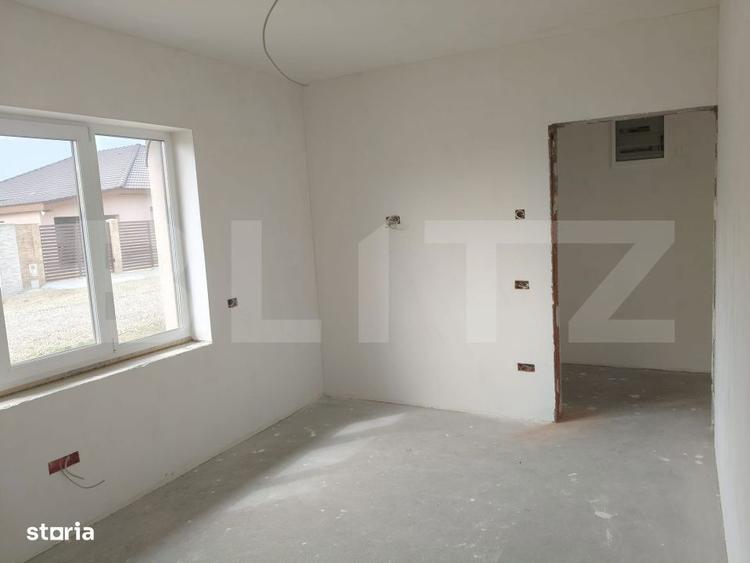 De vanzare casa Santandrei pe un singur nivel intr-o zona linistita - 3