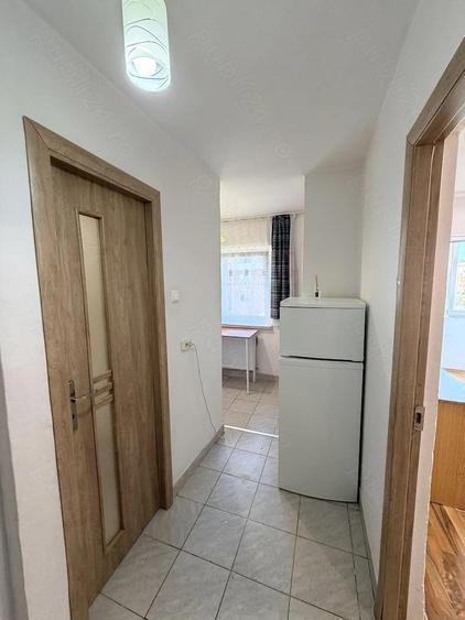 Ofer spre inchiriere garsoniera in zona Amaradia - 5