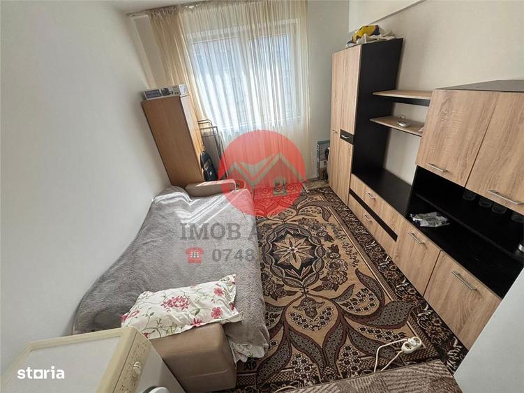 Garsoniera 17 mp, mobilata, et. 3, cu chirias ideal investitie - 2