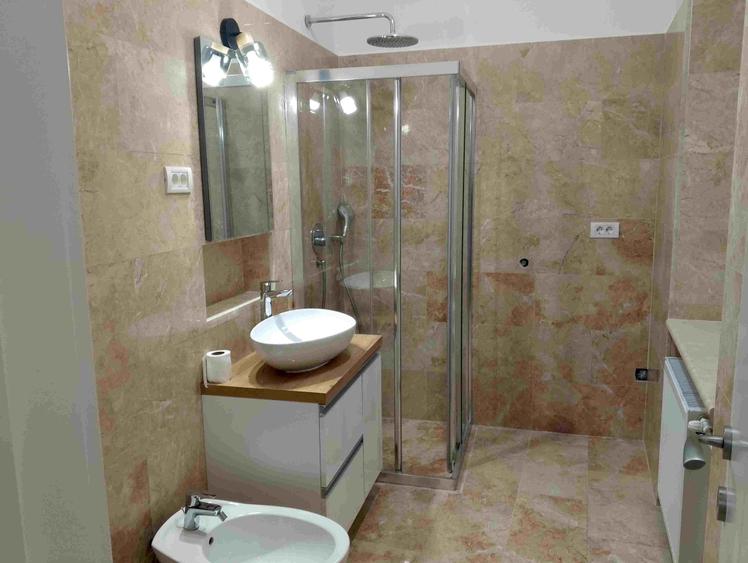 Cal. VICTORIEI, Amzei, Universitatea de Arte,lux, prima inchiriere - 13