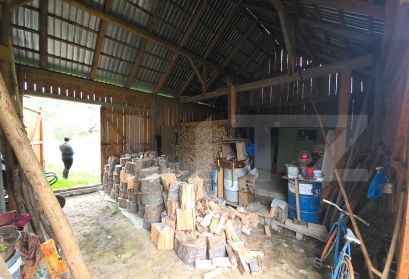 Casa de vanzare, cu 4 camere, 80 mp, satul Dorolea - 4