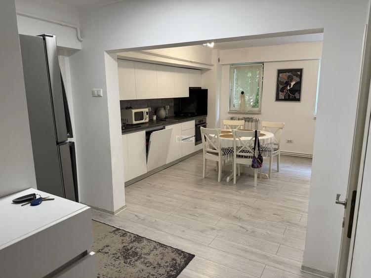 Apartament 3 camere/70 mp/etaj 3/Focsani /Polivalenta - 1