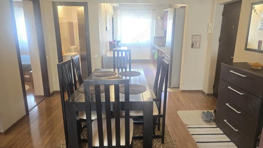 Inchiriez apartament cu 3 camere decomandat, in Deva, zona Imp. Traian, et. 3, - 2