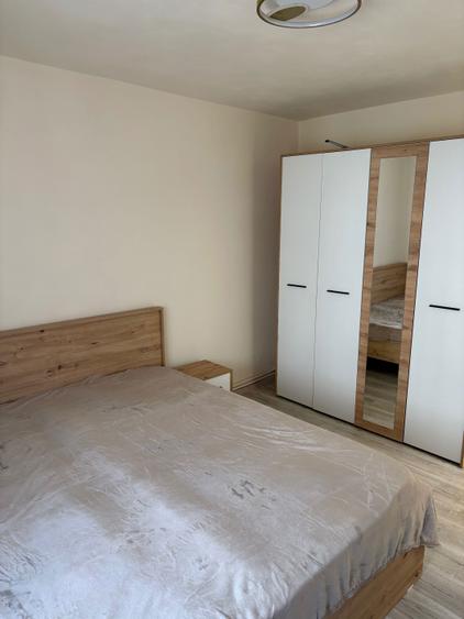 Inchiriez apartament 2 camere - 3