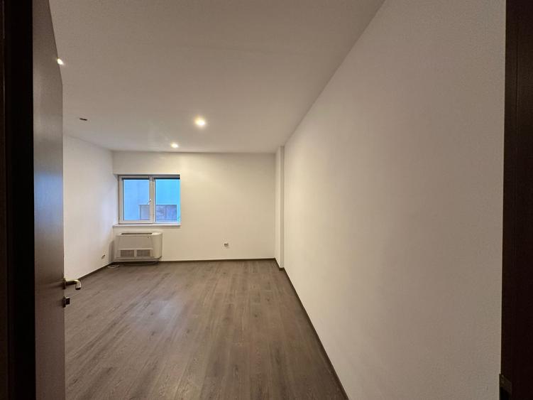 Cladire 1000mp, intre Leroy Merlin si Carrefour - 24