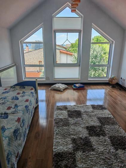 Casă cu Teren 850 Mp în Europa
