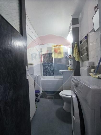 Vanzare ap 3 camere 2 bai etaj 1 complet decomandat  zona Miorita - 22