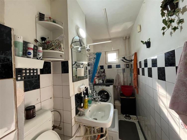 Lugoj, Ap. 2 Cam. Et. 2  Zona Unic - 30