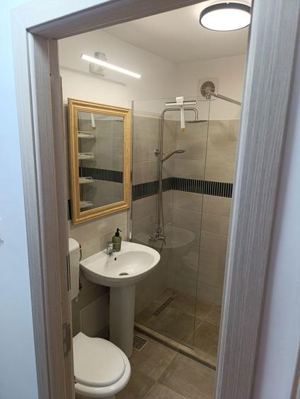 Inchiriez apartament cu 2 camere mobilat si utilat in Tiglina1 etaj 3--- 1500 ron/luna pret fix. - 7