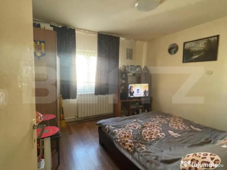 Apartament 3 camere, 70 mp, zona Blocuri - Campia Turzii - 4