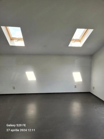 Casă cu 6 camere cu Teren 511 Mp în Central