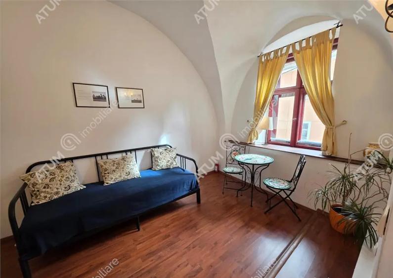 Apartament cu 3 camere decomandate in Centrul Istoric din Si - 5