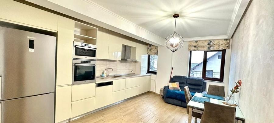 Apartament cu 2 camere decomandat în Sfântu Ilie