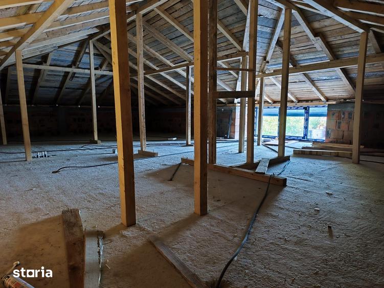 Casă cu 3 camere cu Teren 478 Mp în Tărtășești