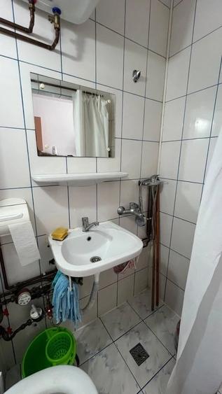 Garsonieră nedecomandată în Drumul Carului
