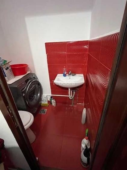 Vand apartament 3 camere decomandat V.Aaron