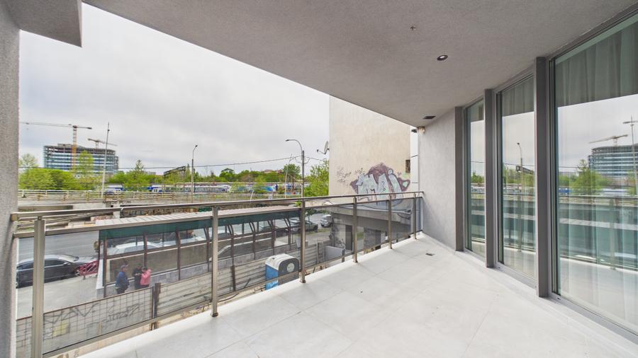 Apartament cu 2 camere semidecomandat în Grivița