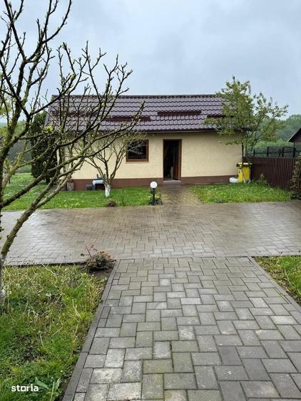 Casă cu 4 camere cu Teren 4300 Mp în Hănțești