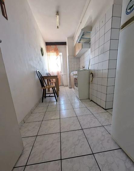 Apartament 1 camera, decomandat, zona Lunei - Facultatea Economie - 2