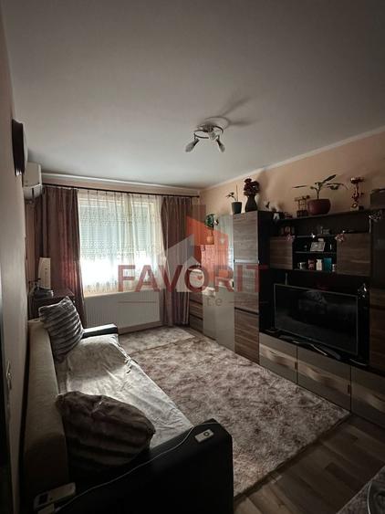 Apartament cu 3 camere decomandat, mobilat în Giroc