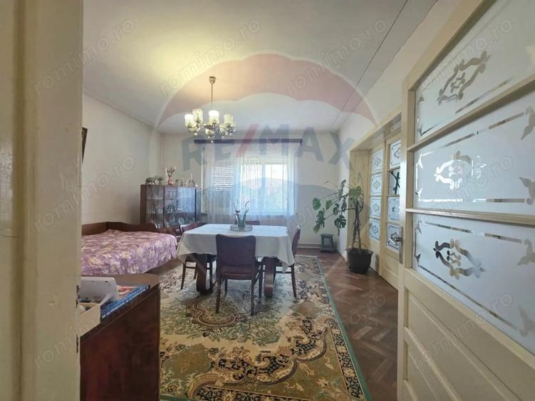Casă cu 3 camere cu Teren 655 Mp în Sud