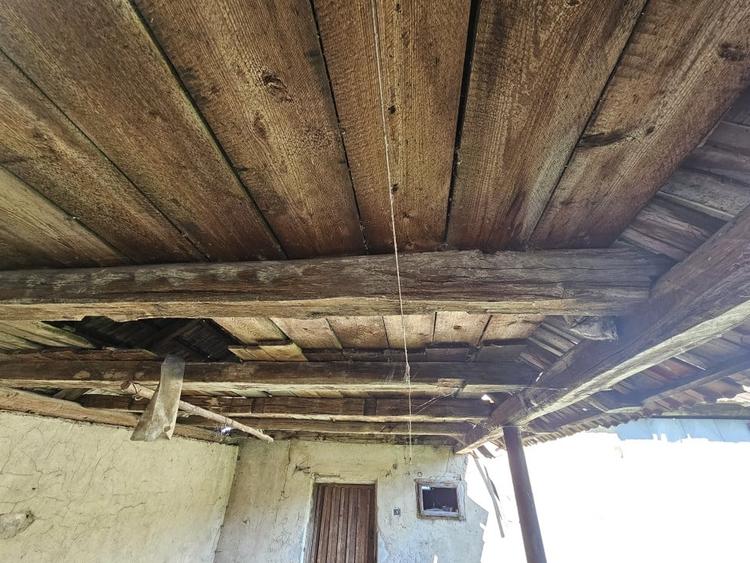 Casă individuală cu 3 camere cu Teren 962 Mp în Colești