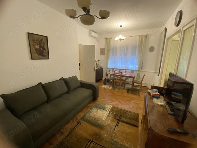 Apartament cu 3 camere nedecomandat, mobilat în Gara de Nord