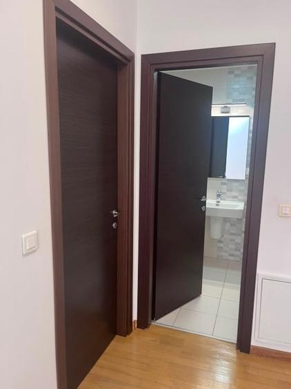 Apartament cu 2 camere decomandat în Parcul Carol
