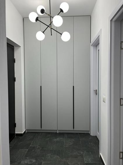 Garsonieră decomandată în Central