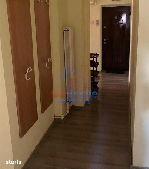 Apartament cu 3 camere decomandat în Păcurari
