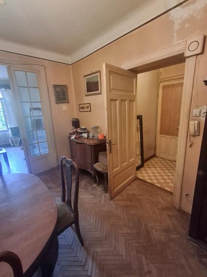 Apartament cu 4 camere decomandat în Obor