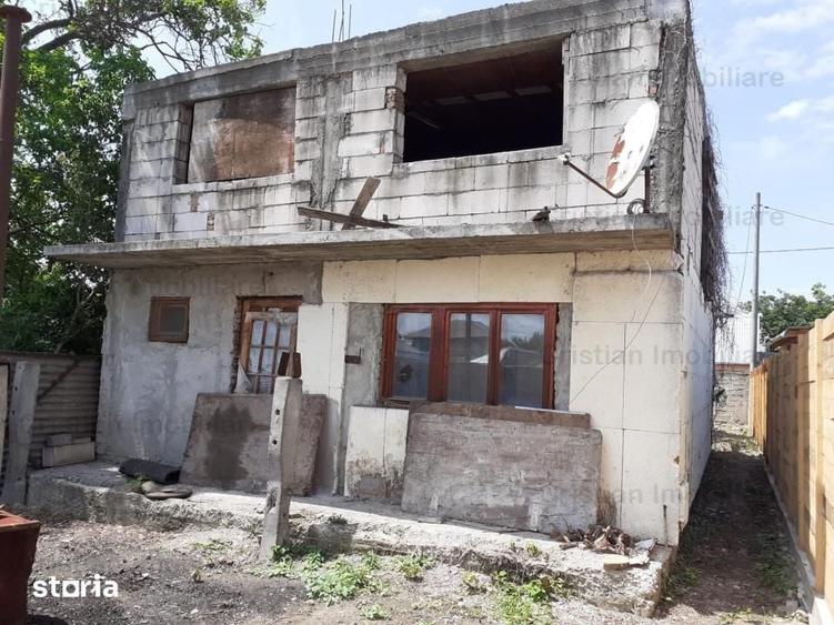 Casă cu 3 camere cu Teren 250 Mp în Călărași