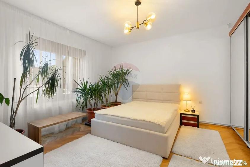 Casă cu 5 camere cu Teren 1085 Mp în Aradul Nou