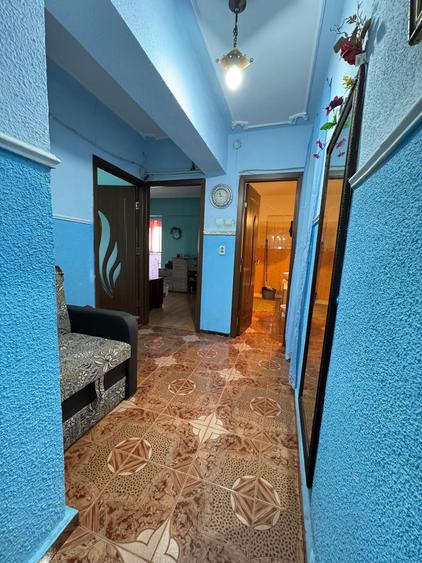 Apartament cu 3 camere decomandat în Dacia