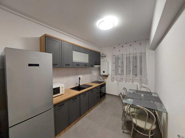 Apartament cu 2 camere decomandat în Dăișoara