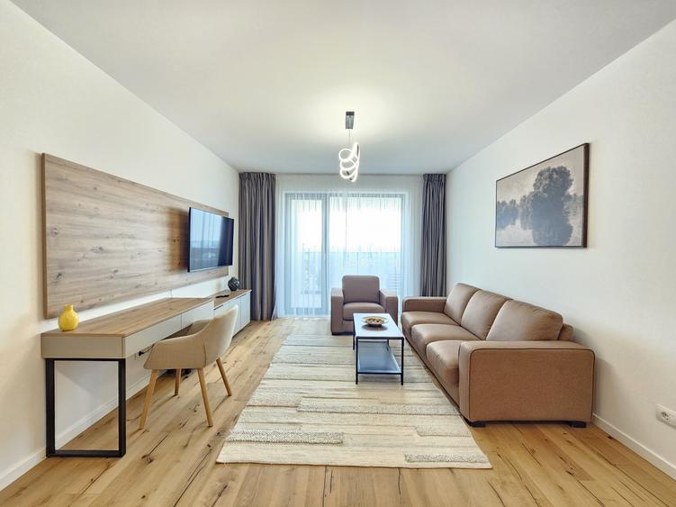 Apartament cu 2 camere semidecomandat, mobilat în Aviației