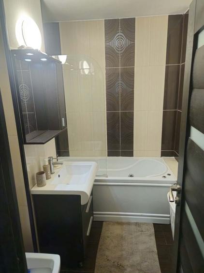 Apartament cu 2 camere decomandat în Faleza Nord