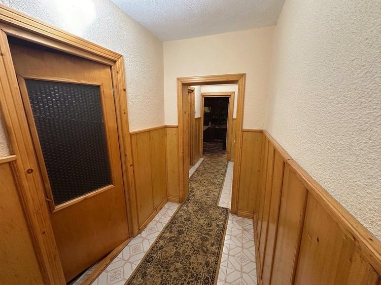 Apartament cu 3 camere decomandat, mobilat în Sud