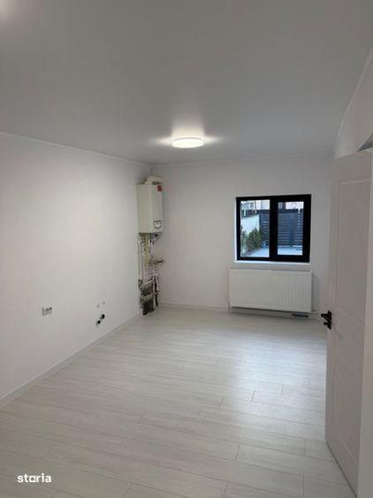Casă cu 4 camere cu Teren 80 Mp în Blejoi